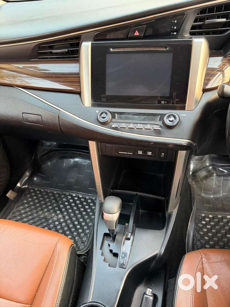 Toyota Innova Crysta 2.8 Zx At, 2016, Diesel