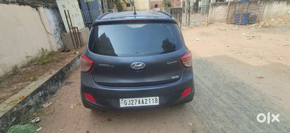 Hyundai Grand I10 2013 Petrol Well Maintained