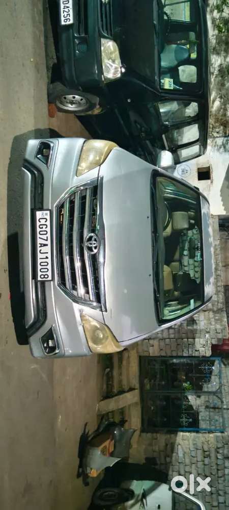 Toyota Innova V Diesel 2013