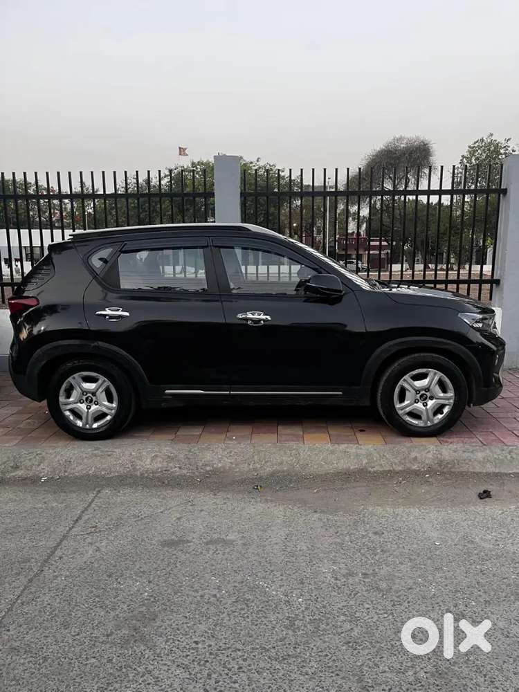 Kia Sonet Diesel Variant With Sunroof