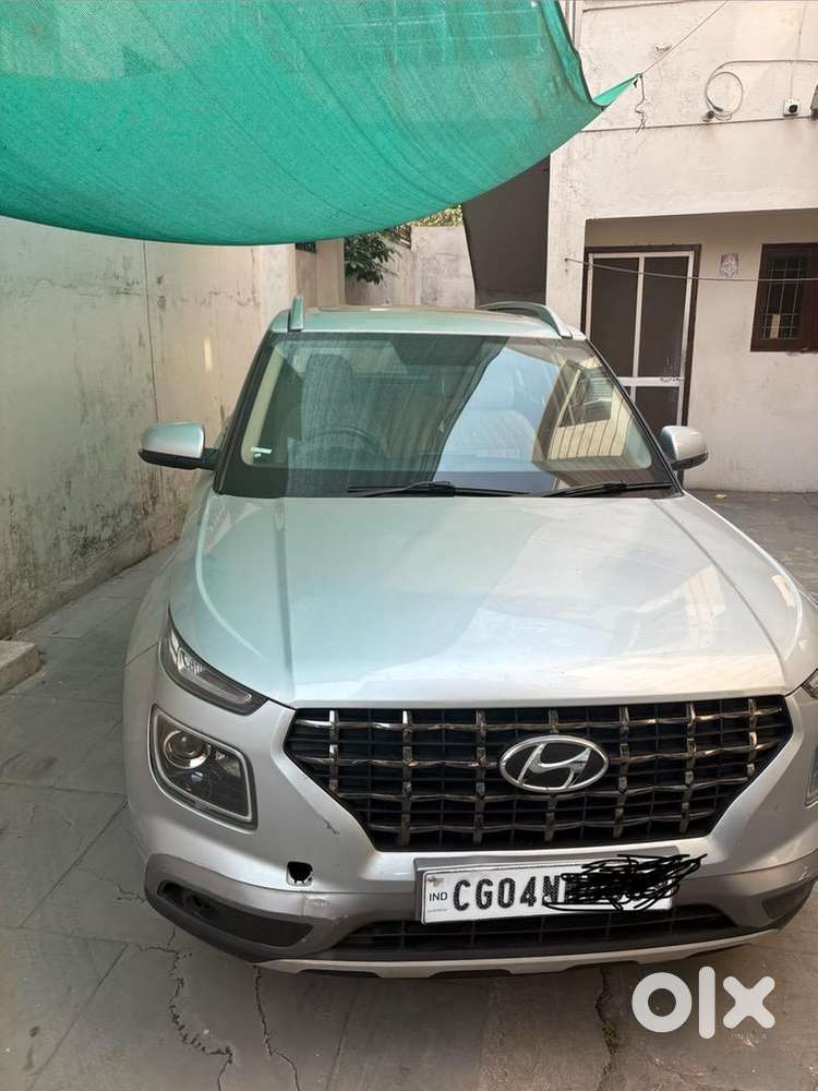 Hyundai Venue 2021 Diesel Well Maintained