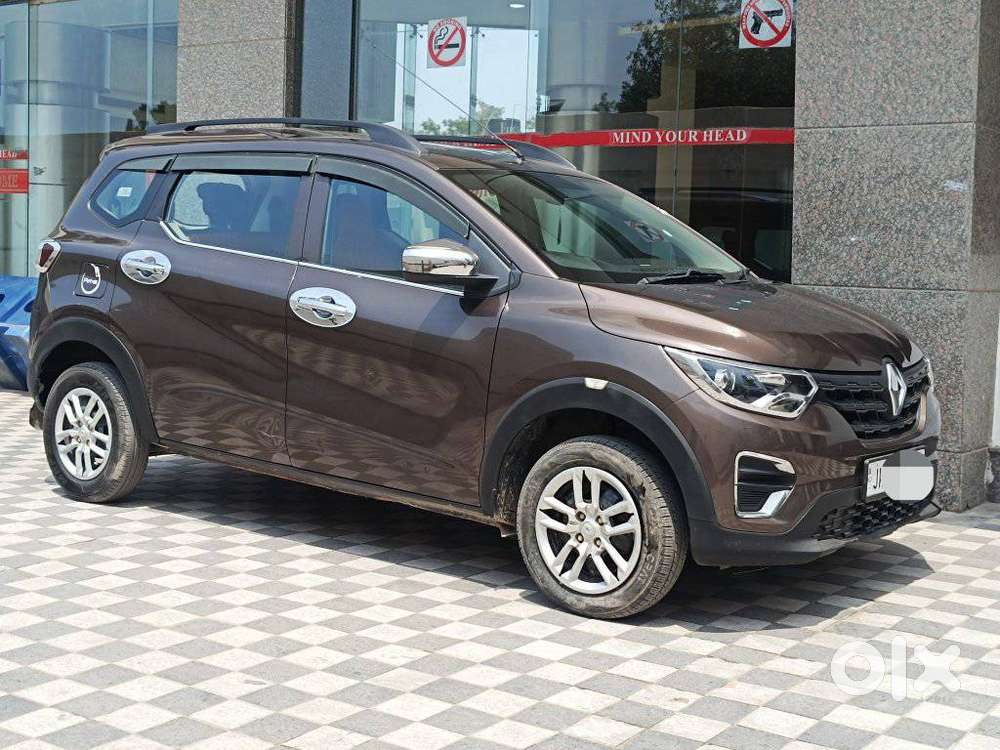 Renault Triber Rxl, 2023, Petrol