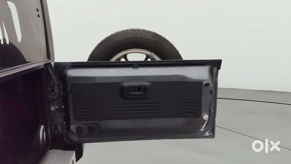 Mahindra Thar Lx Hard Top Petrol At Rwd, 2023, Petrol