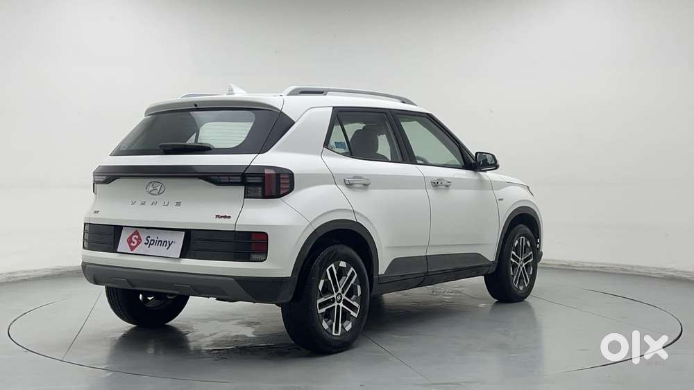 Hyundai Venue 1.0 Sx (o) Turbo Dct, 2023, Petrol