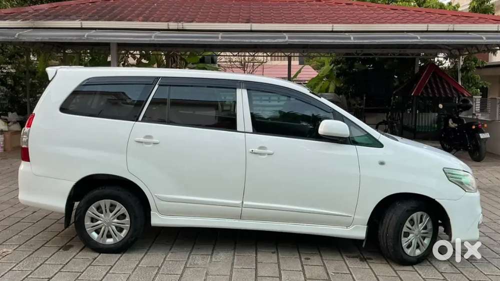 Toyota Innova G2 Diesel 2015