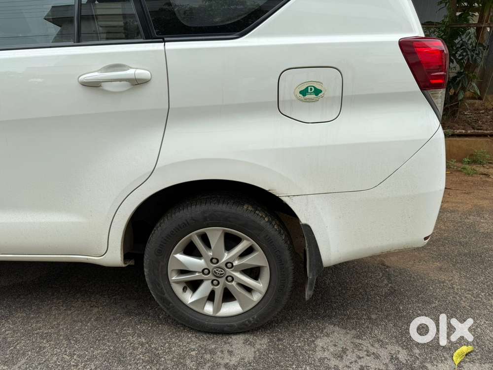 Toyota Innova Crysta 2017