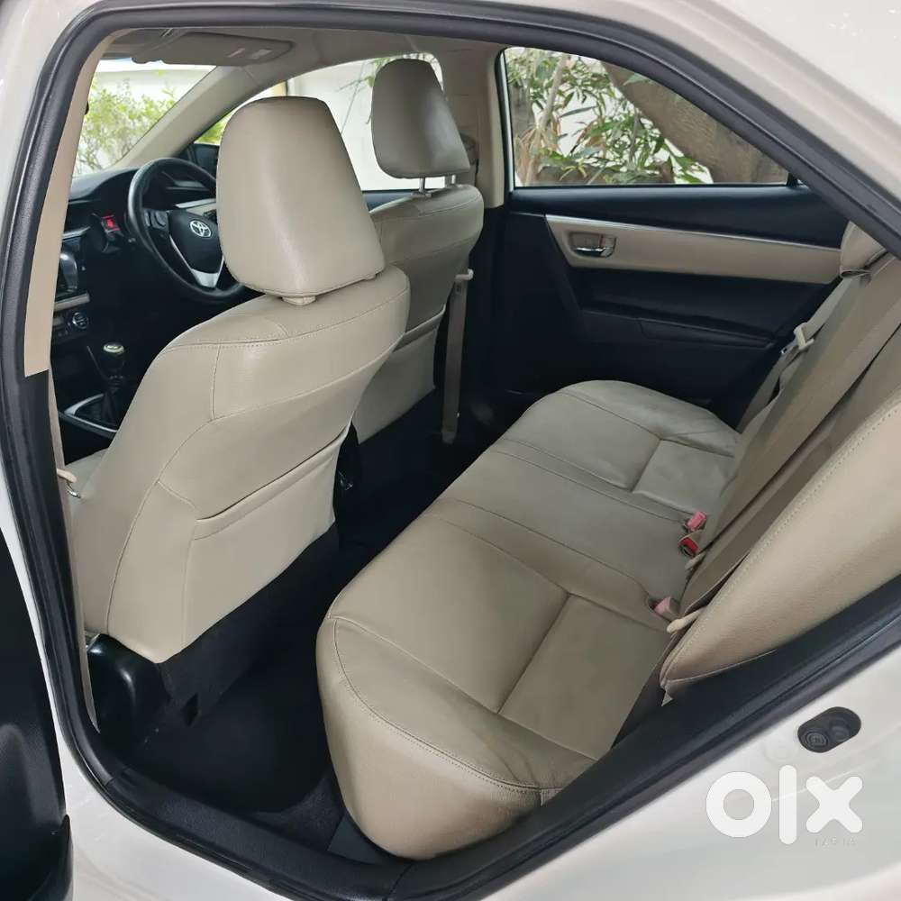 Toyota Corolla Altis 1.4 Manual 2014