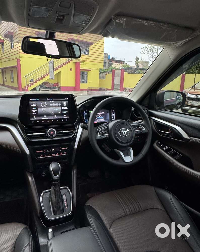 Toyota Urban Cruiser Hyryder 1.5 V Neo Drive Awd, 2024, Cng & Hybrid..