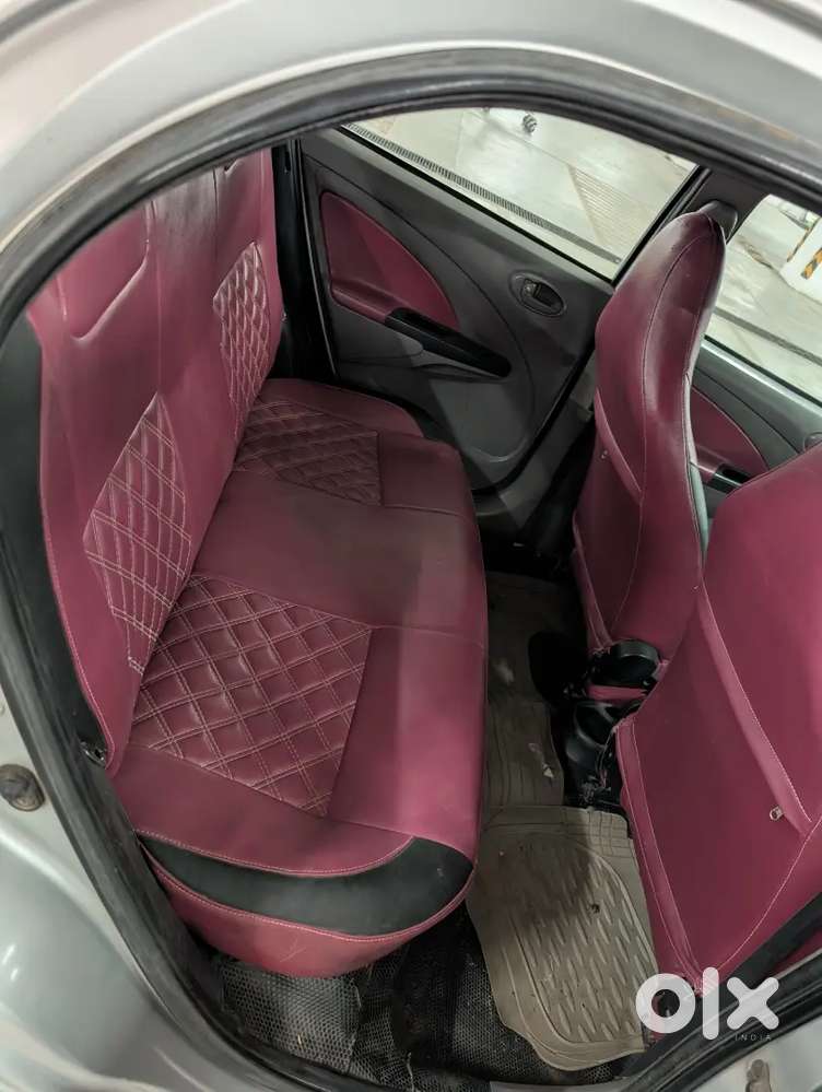 Toyota Etios Liva 2011