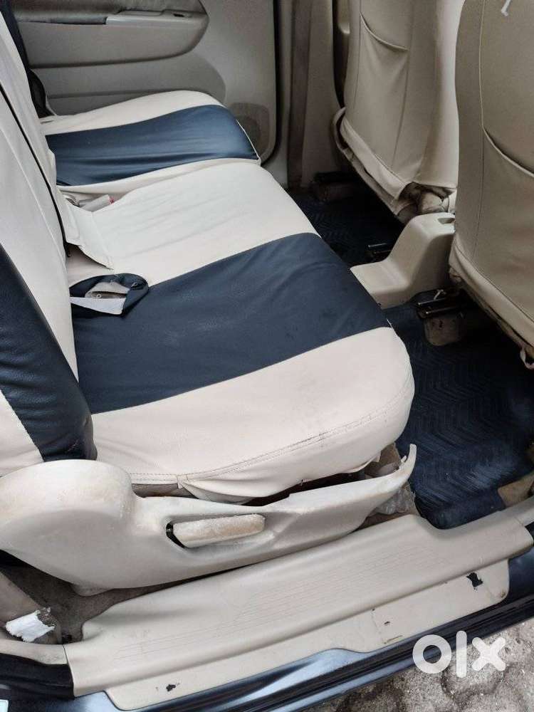 Maruti Suzuki Ertiga 1.4 Vxi Cng Anniversary Edition, 2015, Cng & Hy..