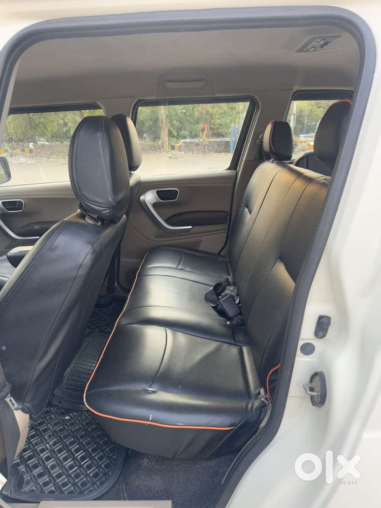 Mahindra Tuv 300 Mhawk100 T8, 2016, Diesel