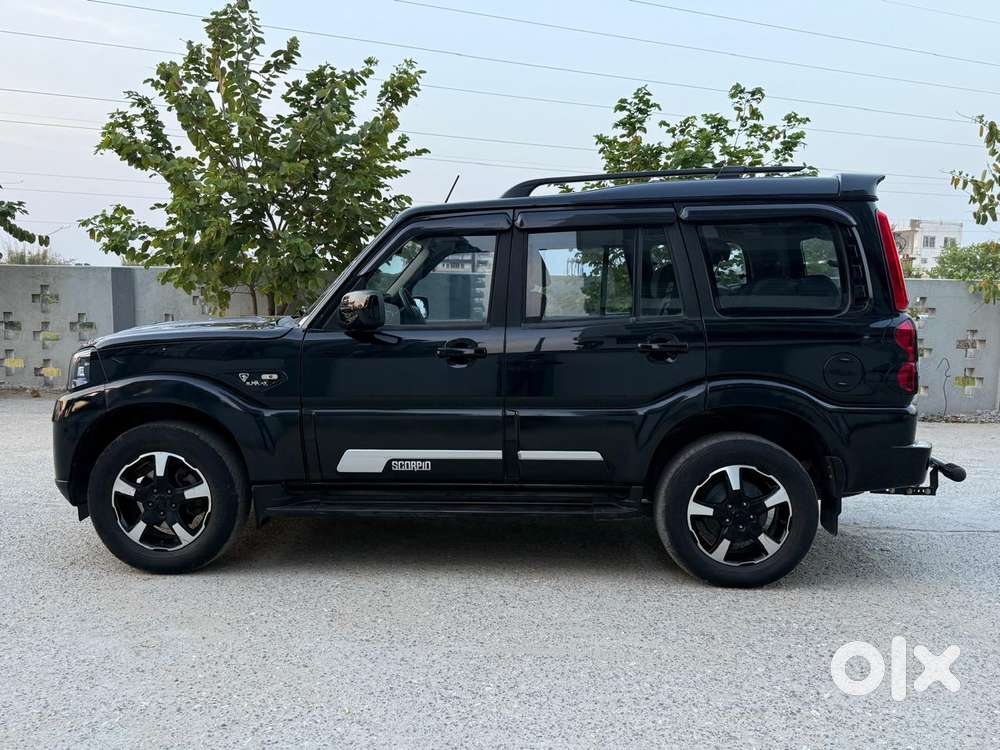 Mahindra Scorpio Classic 2.2 S 11 Mt 7 Str, 2023, Diesel