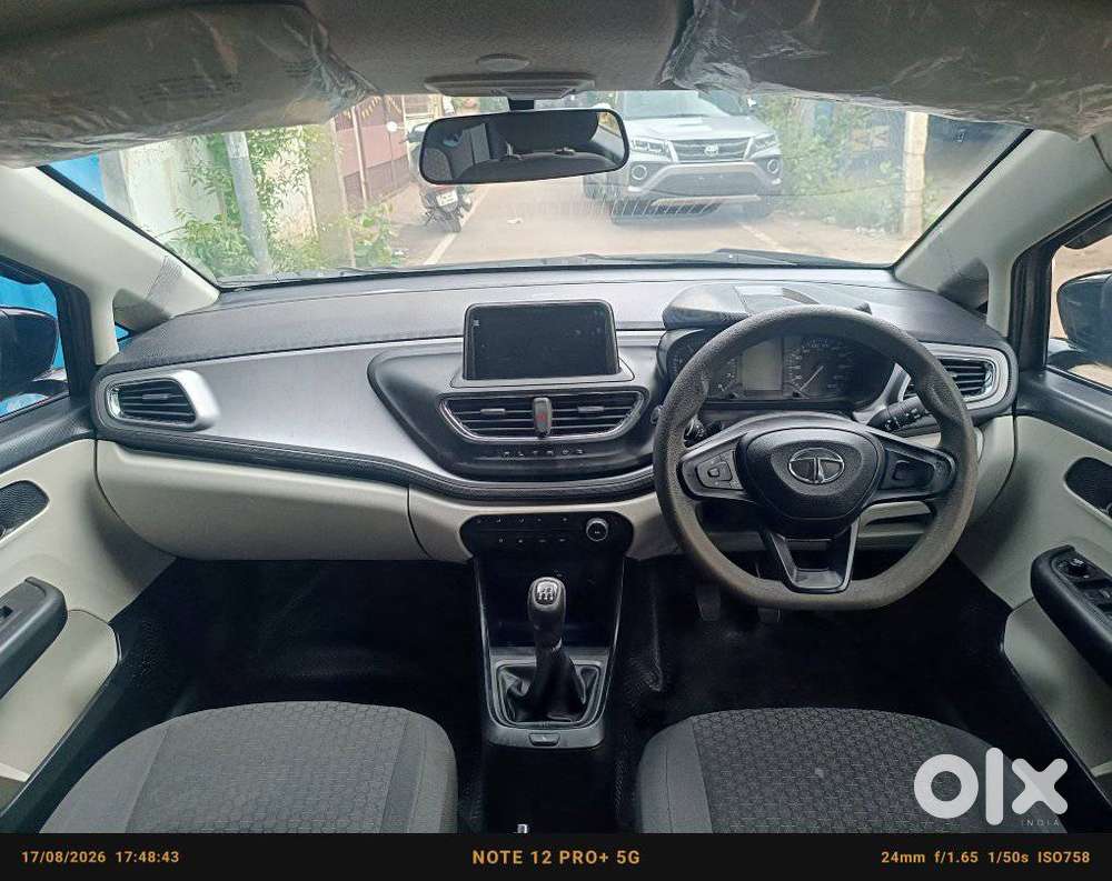 Tata Altroz 1.2 Xm Plus, 2023, Petrol