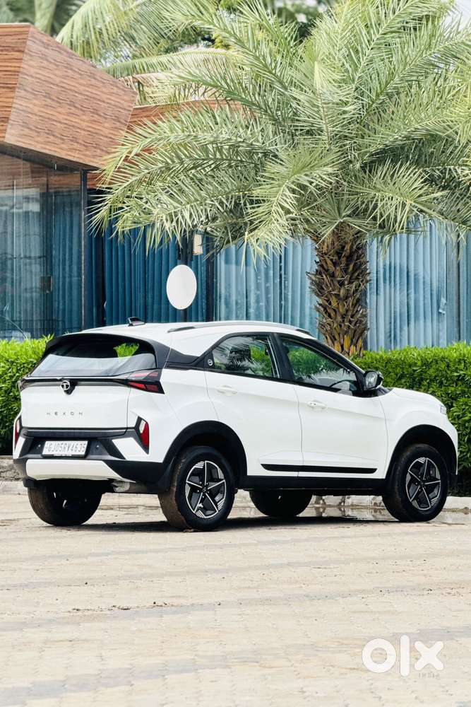 Tata Nexon Creative Plus 1.2 Revotron Petrol 7dca Dt, 2023, Petrol