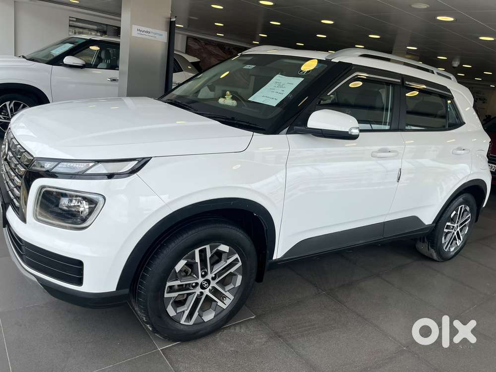 Hyundai Venue Sx Dual Tone Diesel, 2023, Diesel