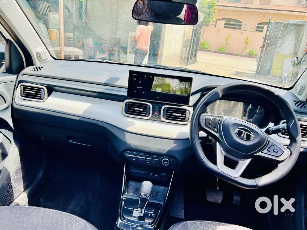 Tata Punch Creative Dual Tone Amt Sunroof, 2026, Petrol