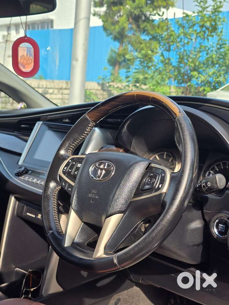 Toyota Innova Crysta 2.8z Automatic, 2018, Diesel