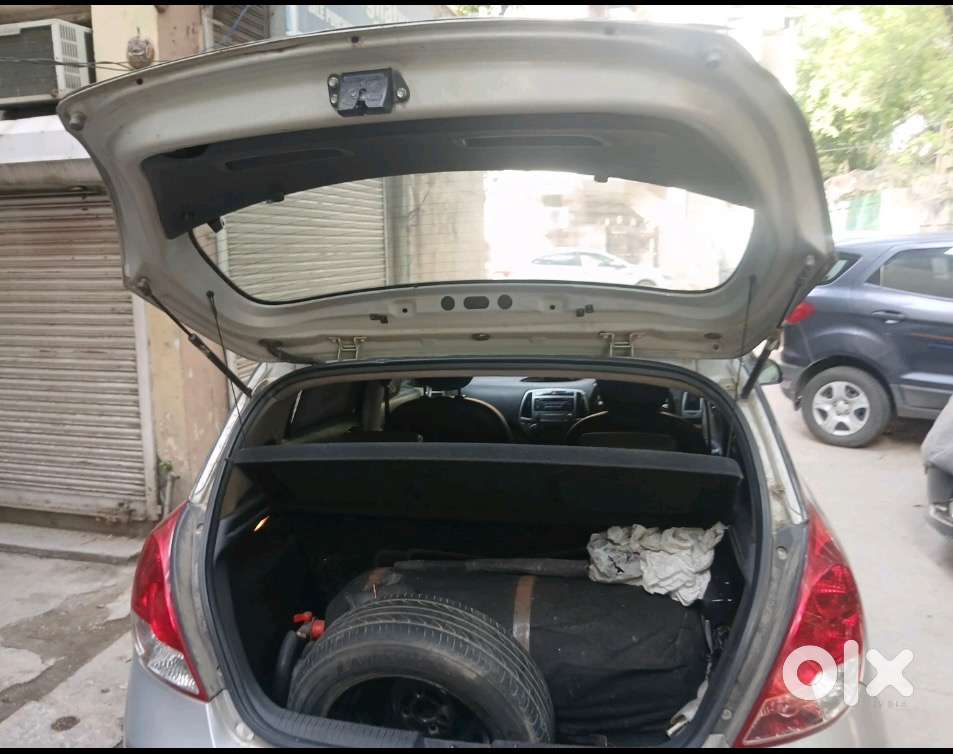 Hyundai I20 Sportz 2013 Petrol + Cng