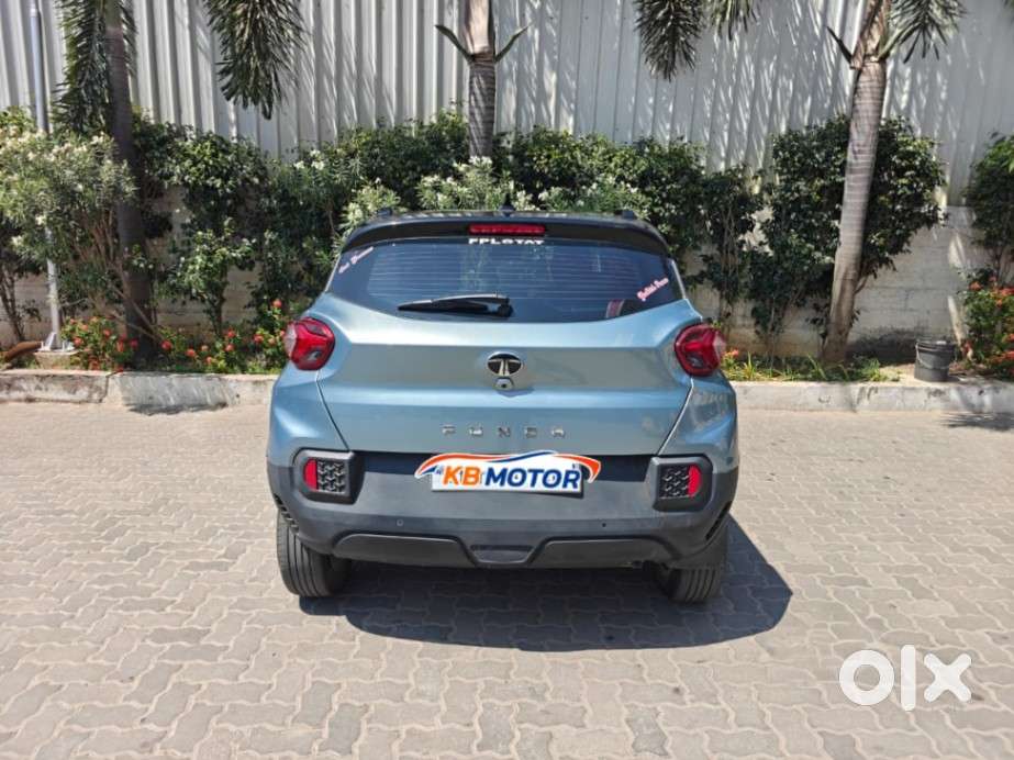 Tata Punch 1.2 Revotron Creative Dual Tone, 2025, Petrol