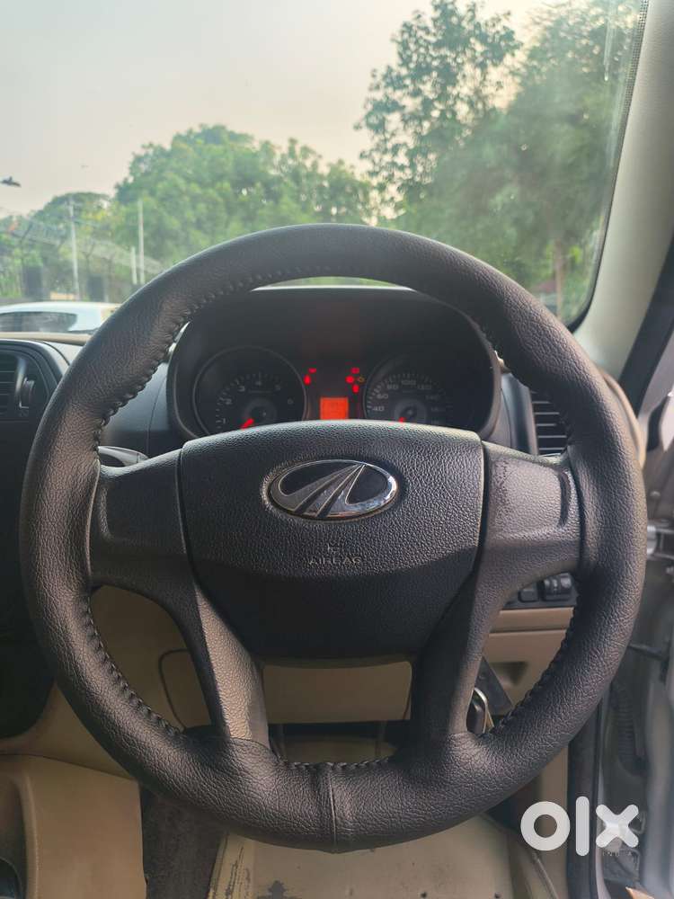 Mahindra Tuv 300 T4 Plus, 2017, Diesel
