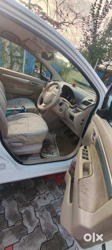Maruti Suzuki Ertiga Vxi Abs, 2012, Petrol