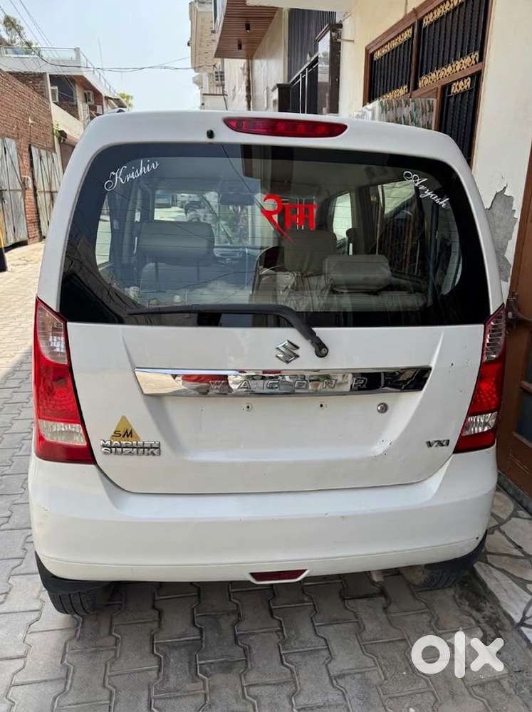 Maruti Suzuki Wagonr Vxi Petrol | December 2015 Model | White
