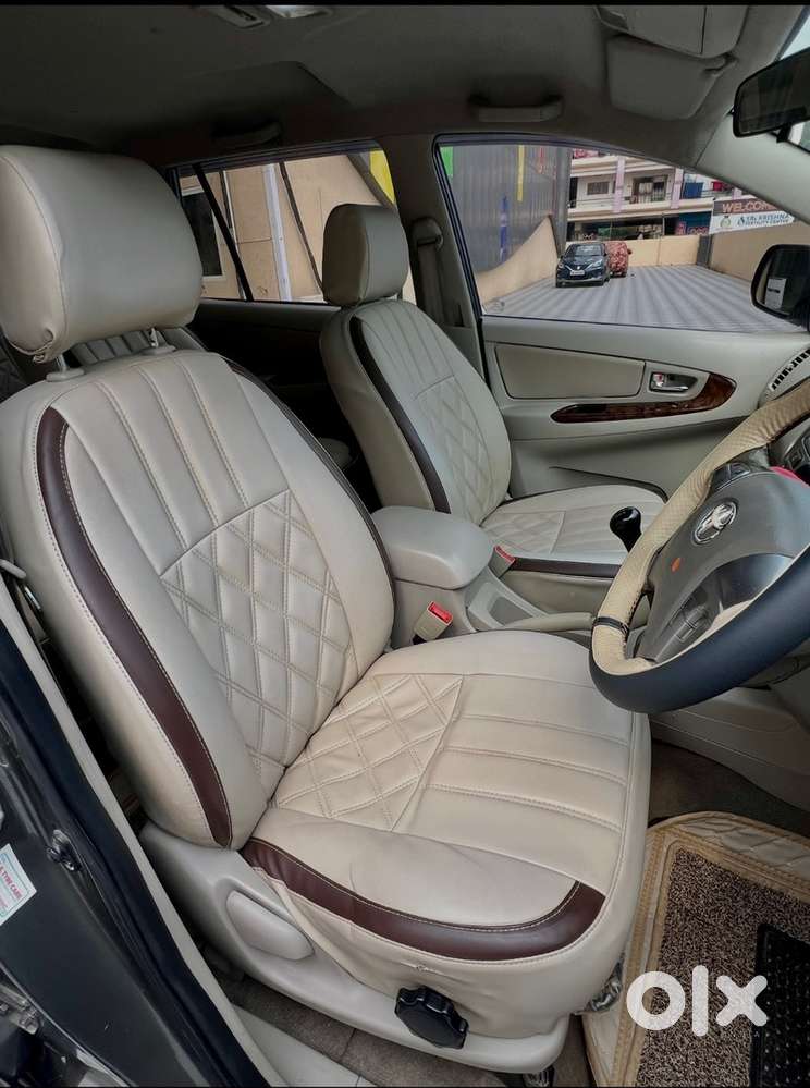 Toyota Innova Type-4 Diesel 2014
