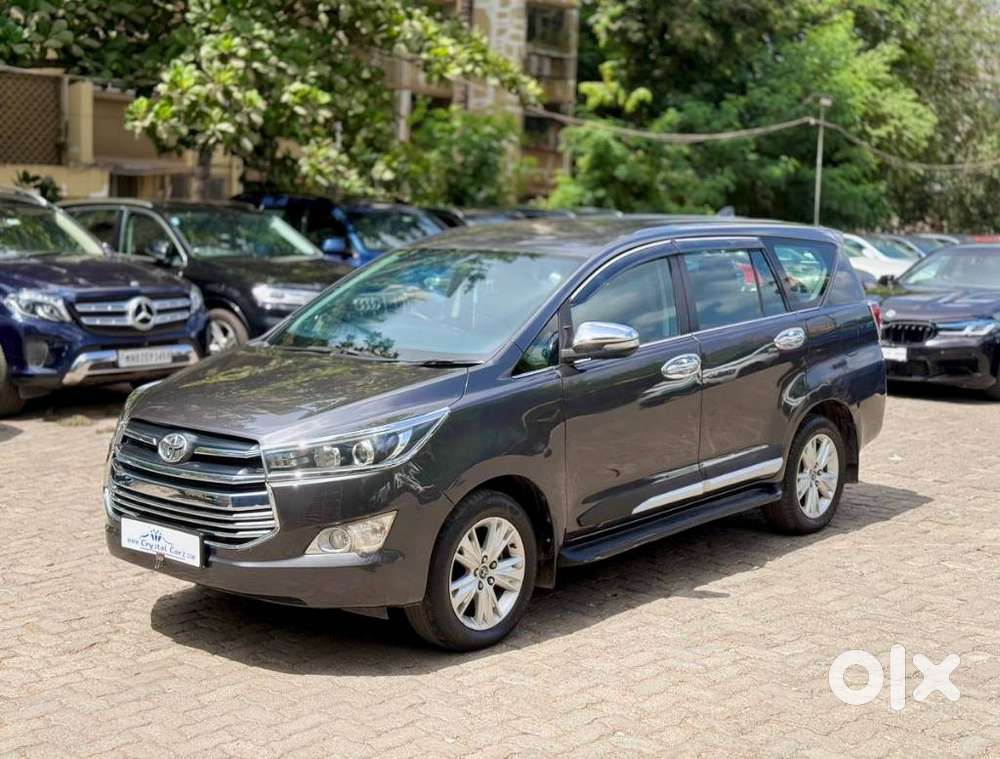 Toyota Innova Crysta 2.8 Zx At 7 Seater, 2016, Diesel
