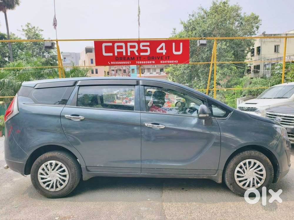 Mahindra Marazzo M2, 2019