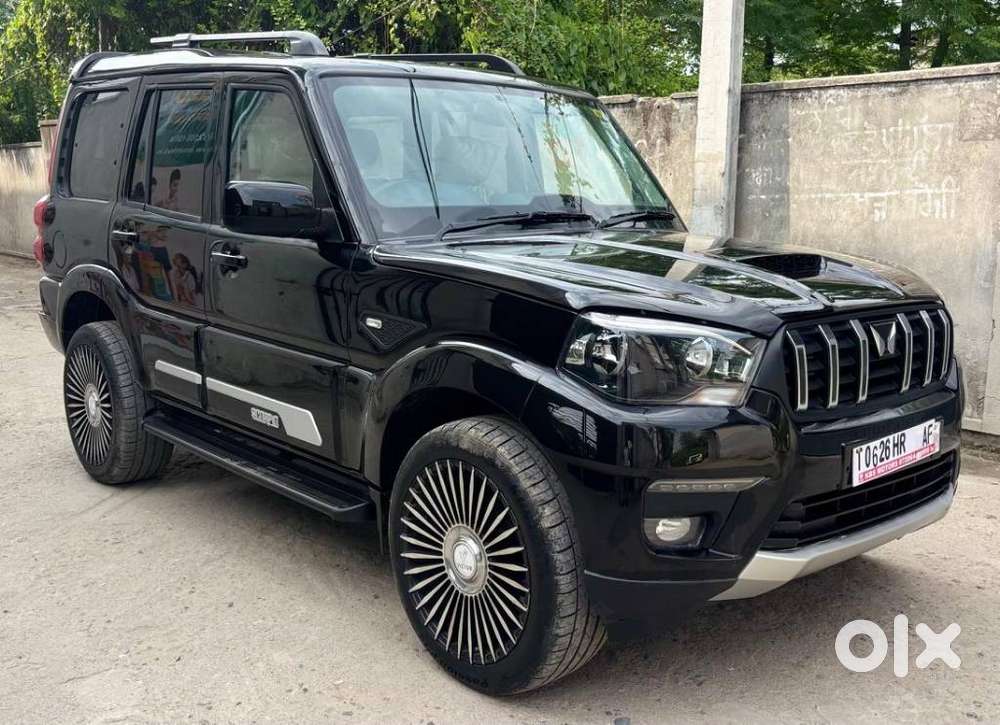 Mahindra Scorpio Classic, 2026, Diesel