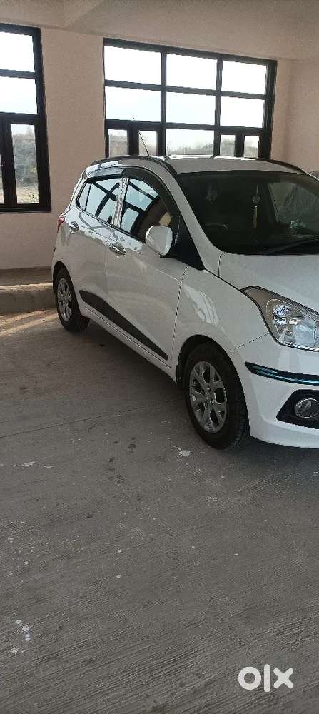 Hyundai I10 Sportz 2016 Model