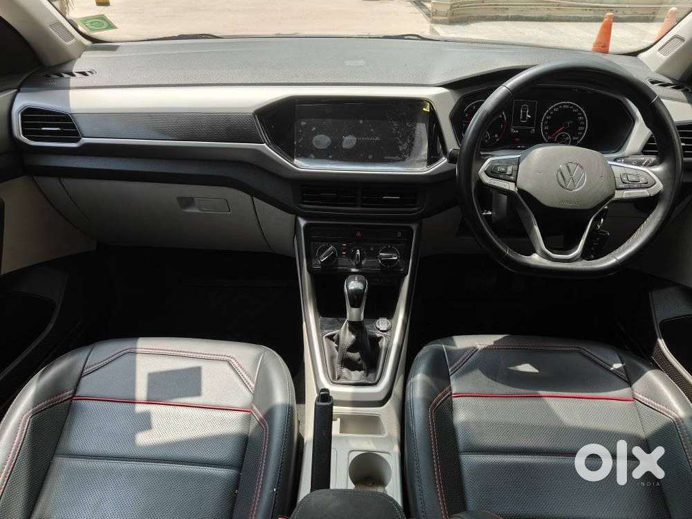 Volkswagen Taigun 1.0 Tsi Highline At, 2022, Petrol
