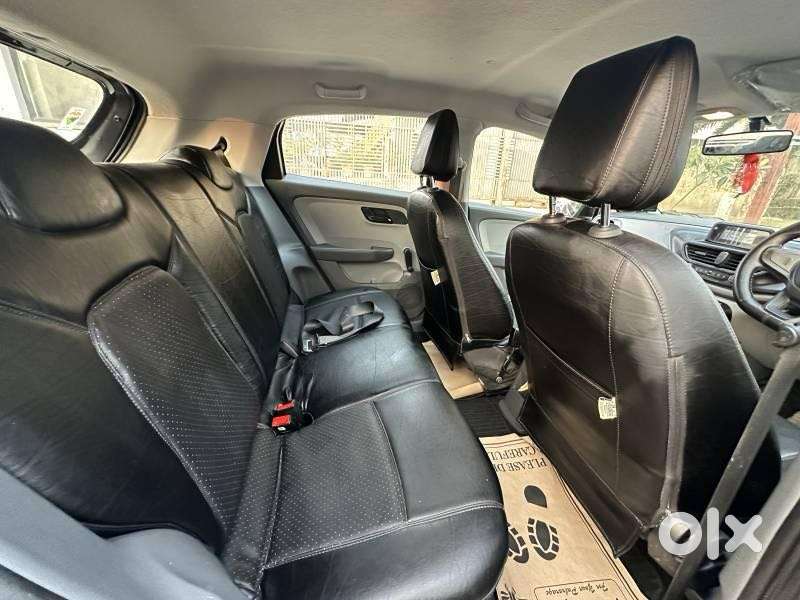 Tata Altroz 1.2 Xe, 2021, Petrol