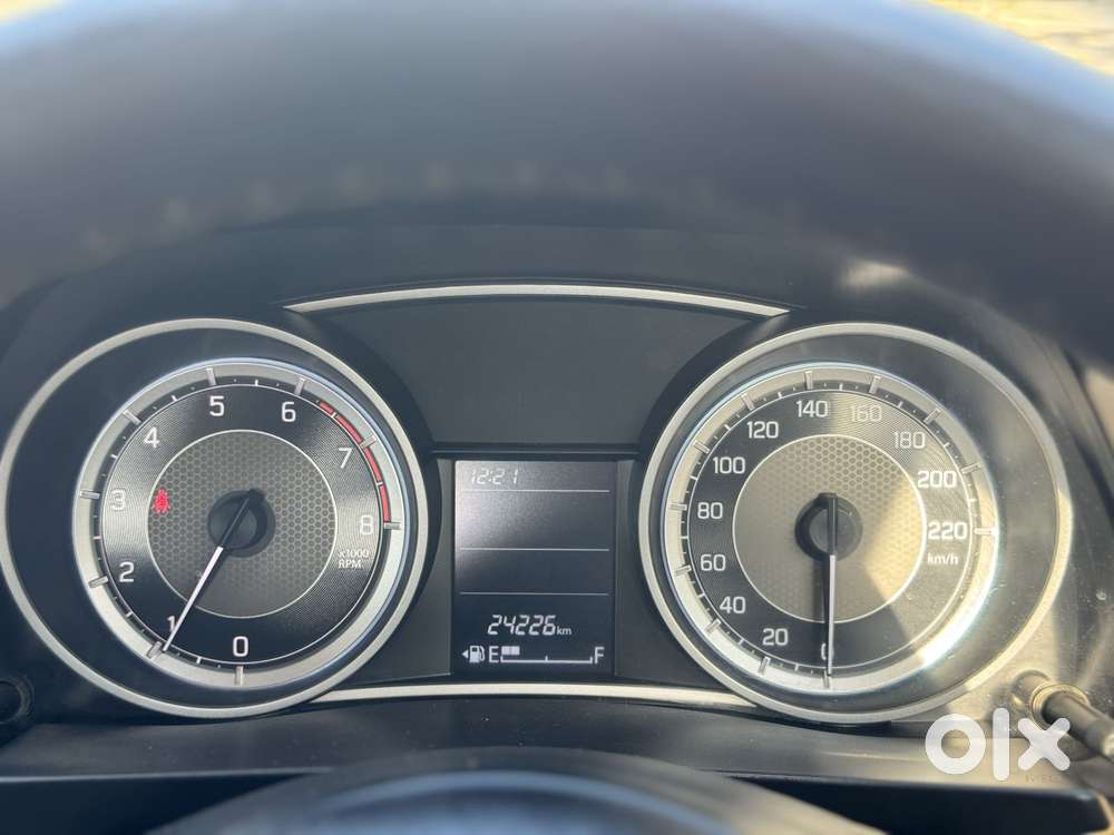 Maruti Suzuki Dzire 1.2 Vxi, 2022, Petrol