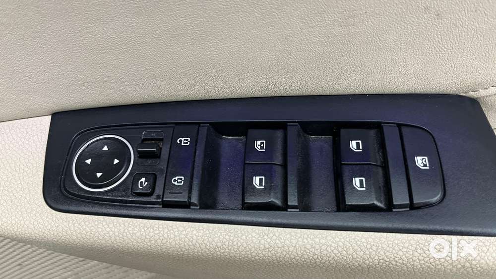 Kia Carens 1.4 Luxury Plus Dct 7 Str, 2022, Petrol