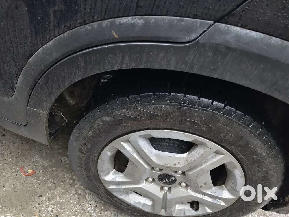 Kia Sonet 2021 Petrol Well Maintained