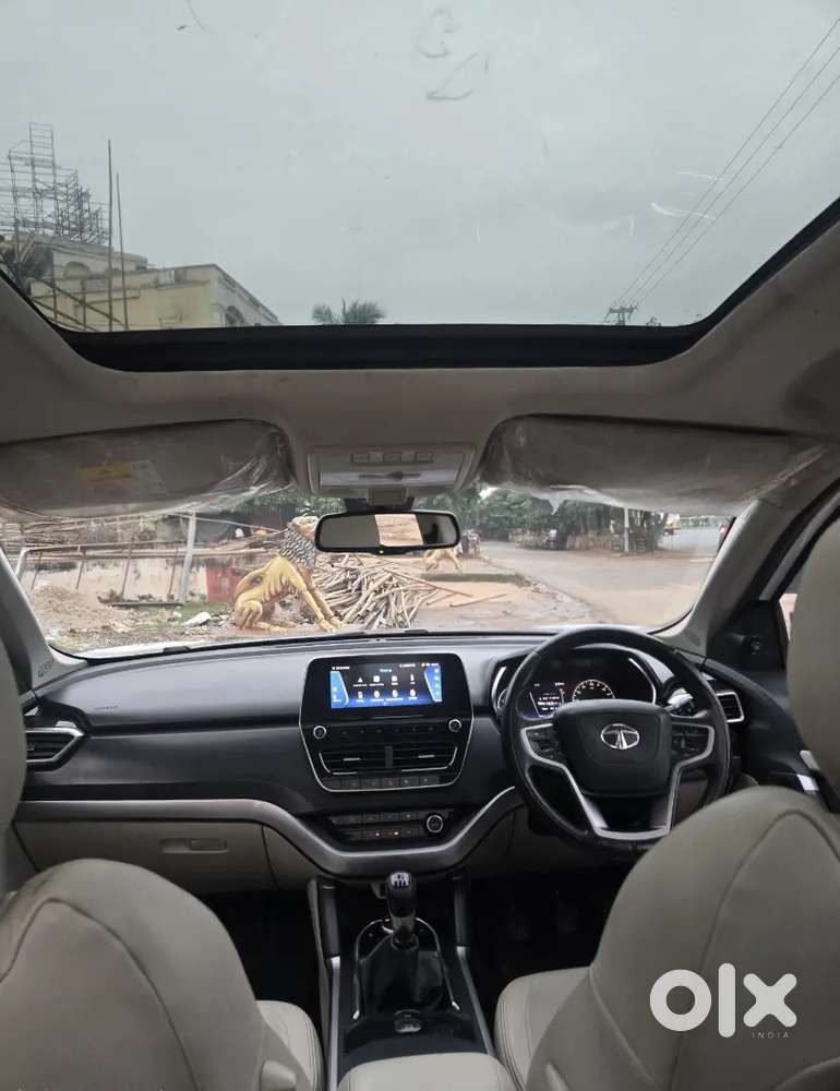 Tata Safari Xz+