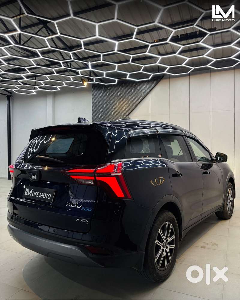 Mahindra Xuv700 Ax7l 6 Str At, 2023, Petrol