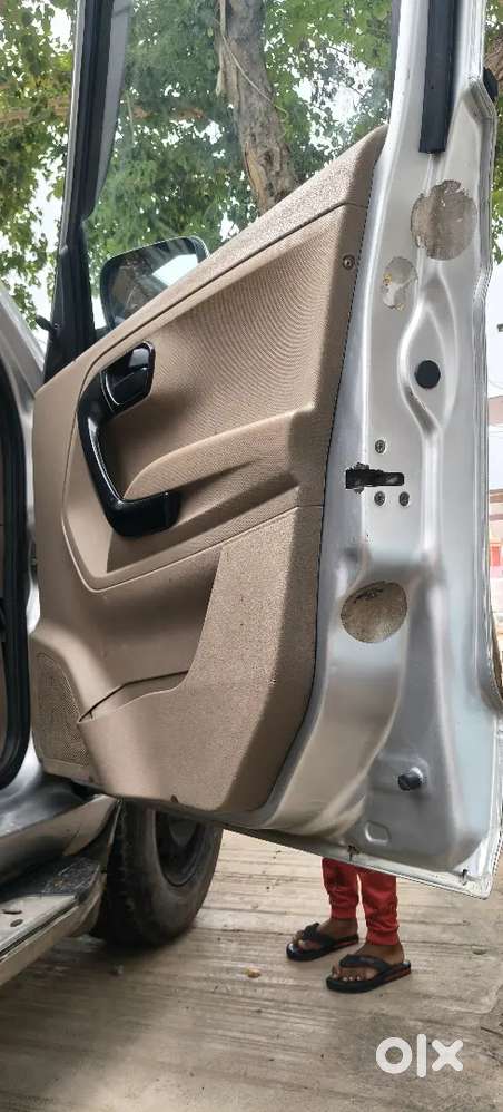 Mahindra Tuv 300 2016