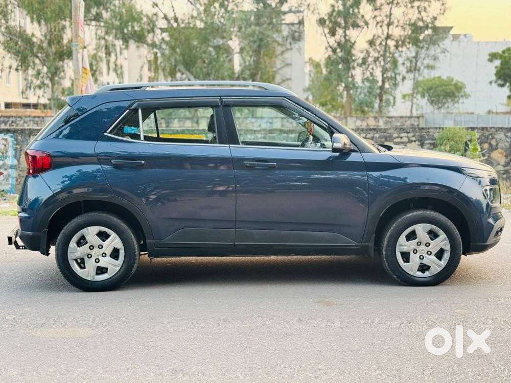 Hyundai Venue S Mt 1.2 Kappa, 2022, Petrol