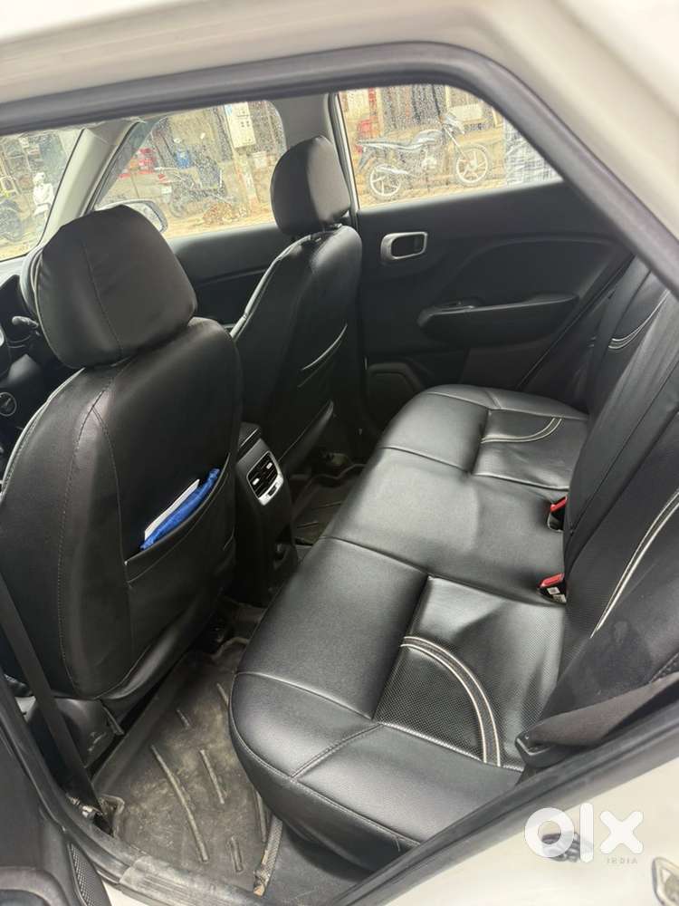 Hyundai Venue Petrol 2019