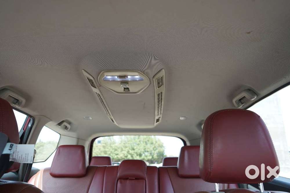 Mahindra Marazzo
