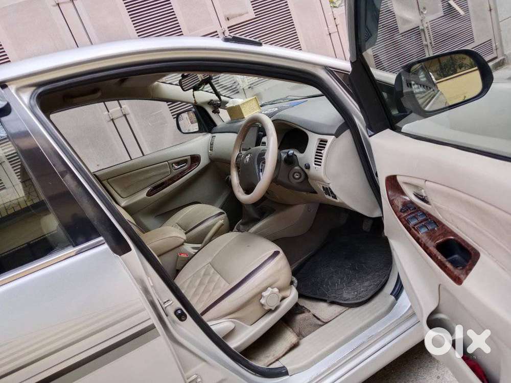 Toyota Innova 2.5 V 7 Str, 2014, Diesel