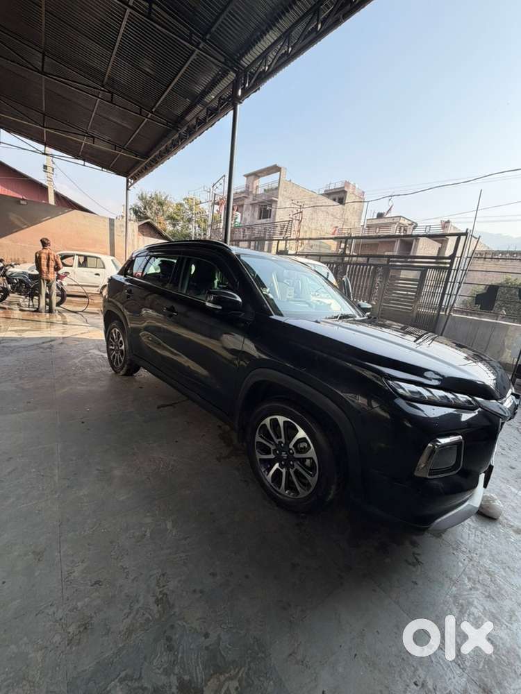 Maruti Suzuki Grand Vitara 2023 Petrol Well Maintained