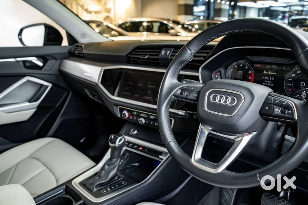 Audi Q3 Sportback Technology Plus S-line, 2025, Petrol