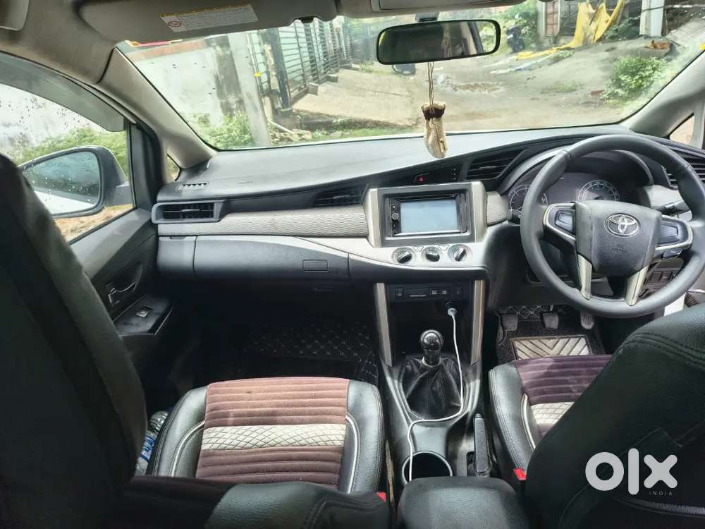 Toyota Innova Crysta 2017 Diesel Well Maintained