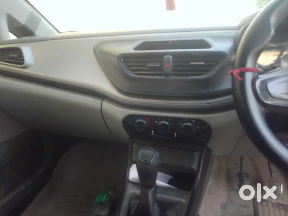 Tata Altroz 2021 Petrol 177675 Km Driven