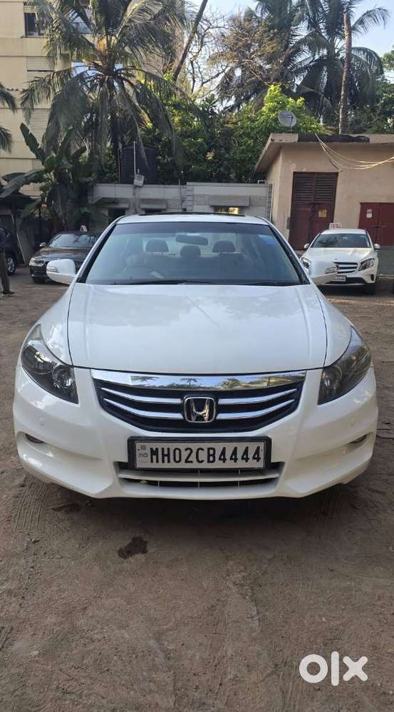 Honda Accord 2.4 Elegance Manual, 2011