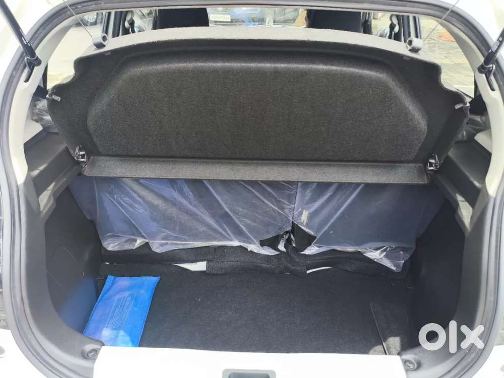 Maruti Suzuki Celerio Zxi Amt, 2025, Petrol