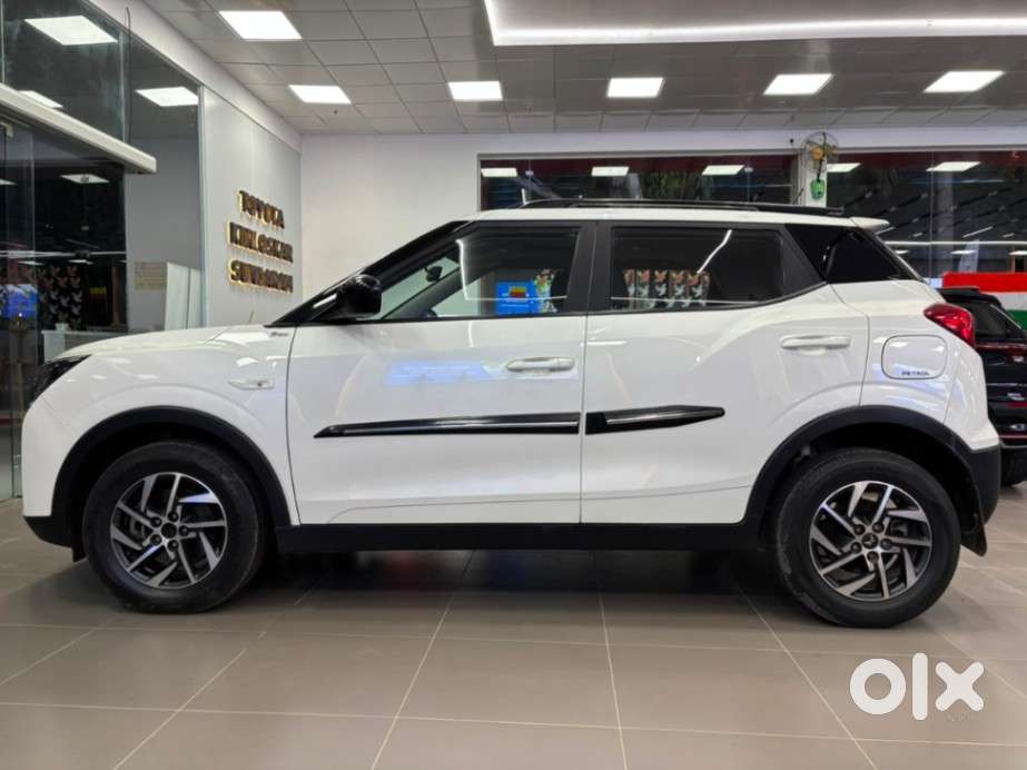 Mahindra Xuv300 W6, 2023, Petrol